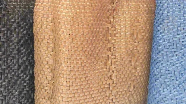 HANDWOVEN MEXICAN PLASTIC TOTE BAG