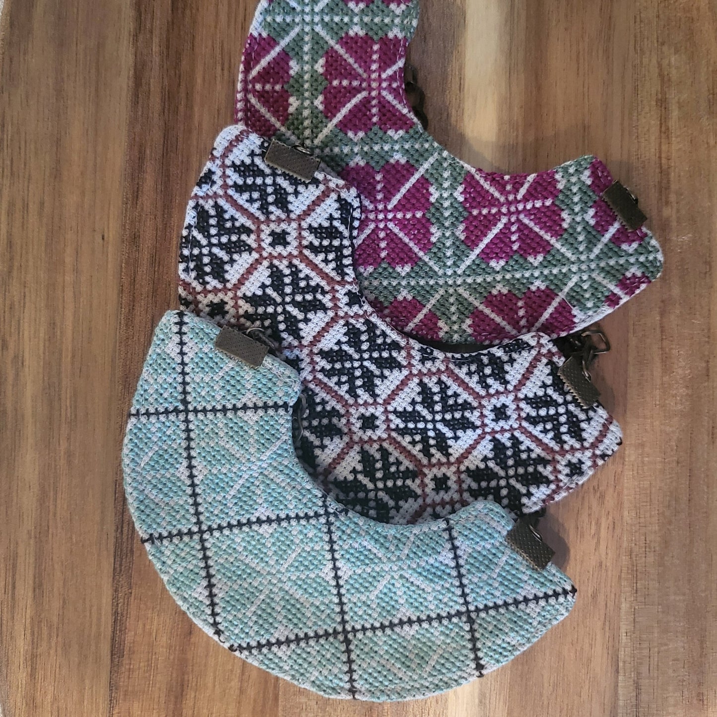 NECKLACE (CEDAI) - LOOMED