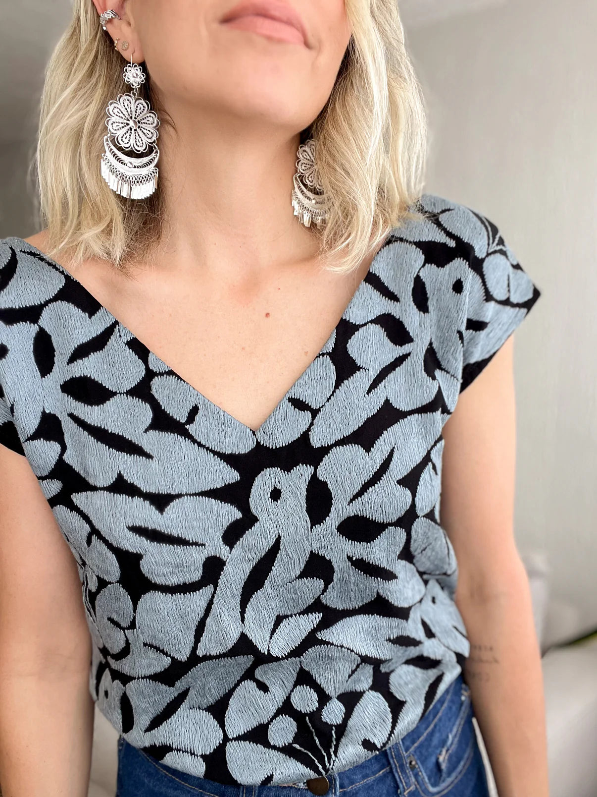 JALAPA V BLOUSE